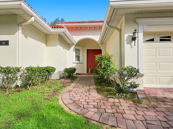 3rd image of 929 LASCALA DRIVE