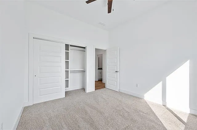 720 E Elmwood St — Photo 15