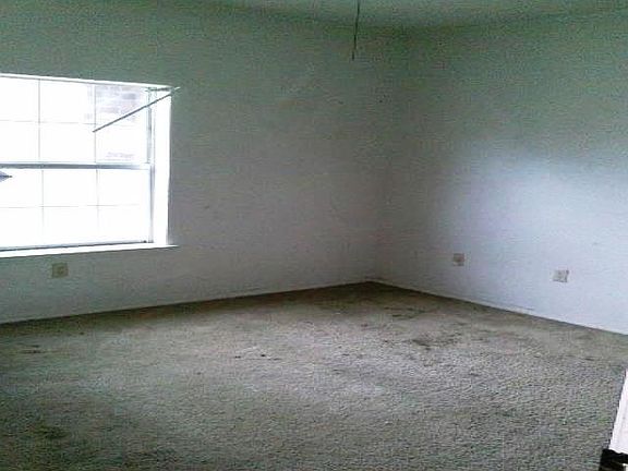 5th image of 9317 Sandalwood Dr
