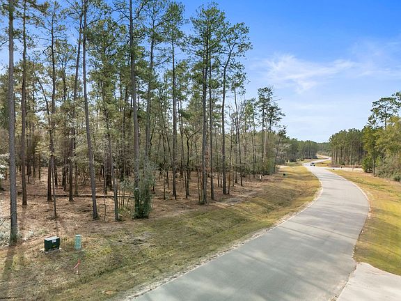 2nd image of 15880 Four Hills Rd