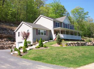 22 Fieldstone Trl, Sparta, NJ 07871