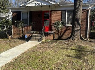 3017 Sandlewood Rd, Charlotte, NC 28205