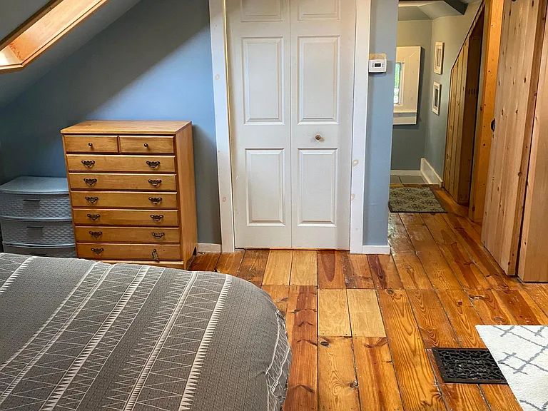 2 Marshall Ave — Photo 16