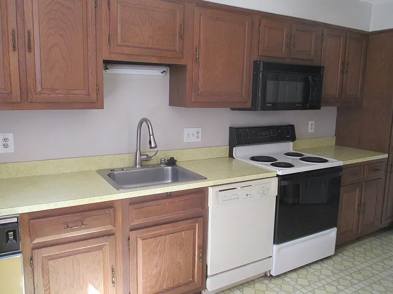5258 Leestone Ct — Photo 12