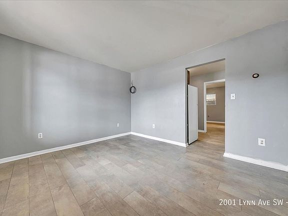 5th image of 2001 Lynn Ave SW #5