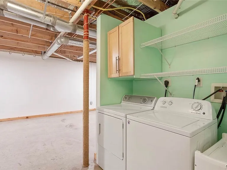 621 Otisco St — Photo 30