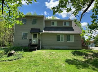 2320 Graham Rd, Stow, OH 44224