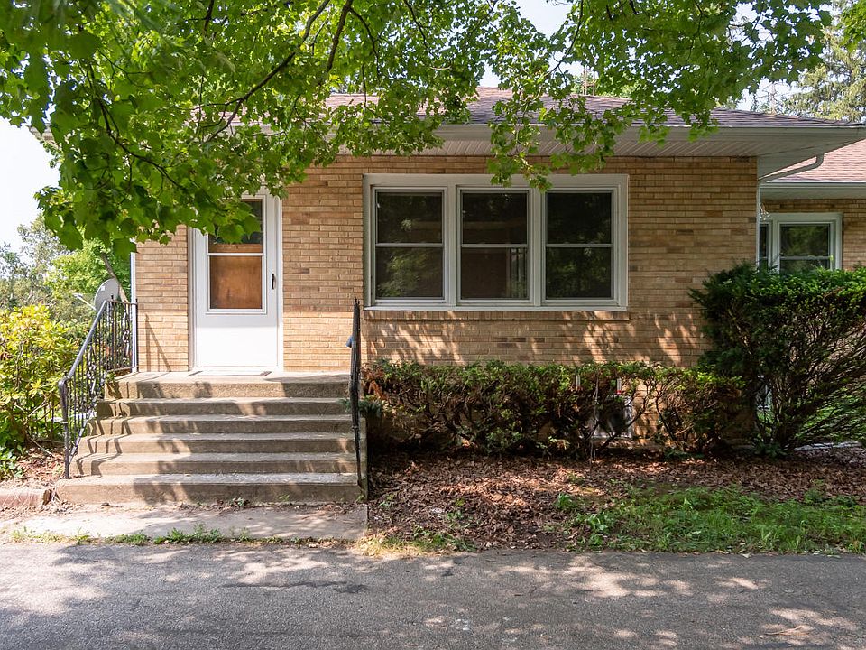 6705 E Main St, Eau Claire, MI 49111 Zillow
