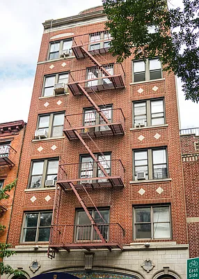 Rented by Bond New York | media 17