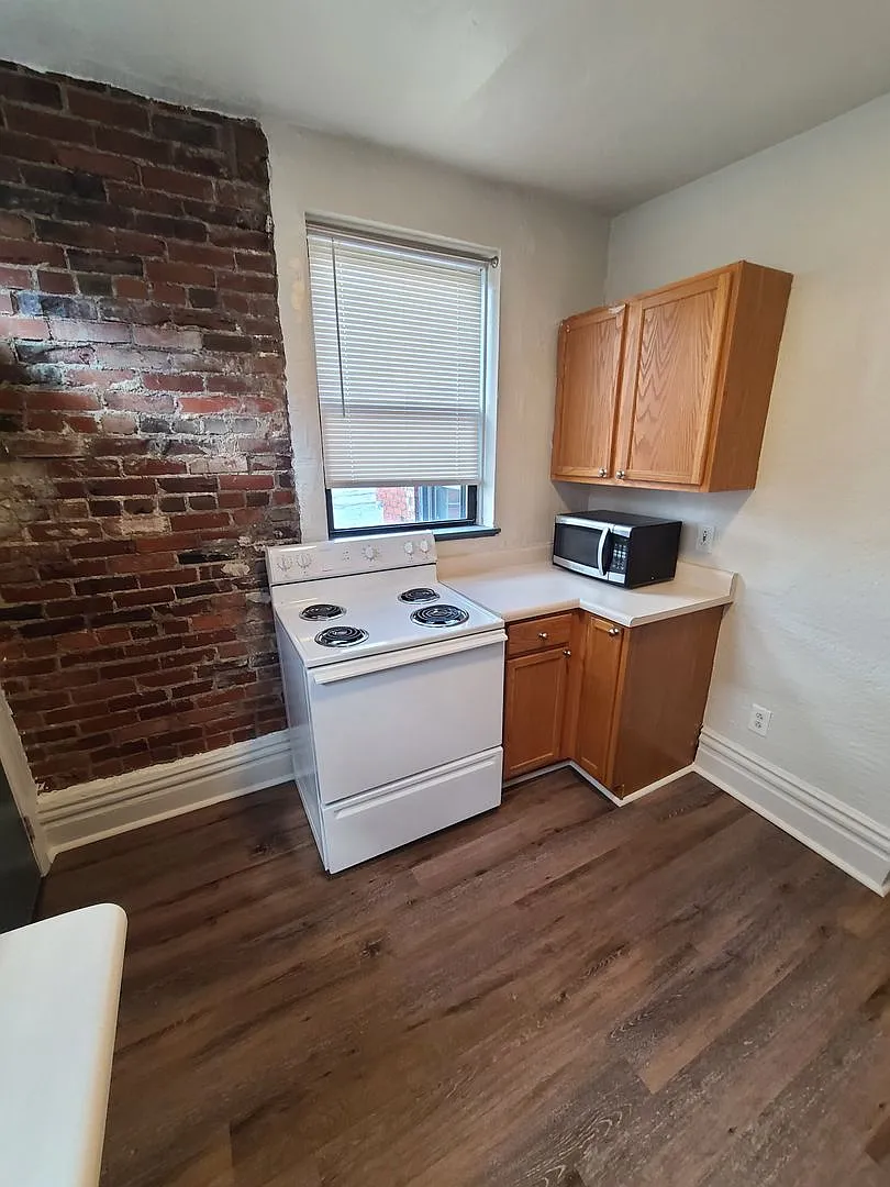 414 McKee Place — Photo 3