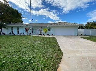 3326 Sheffield Cir, Sarasota, FL 34239