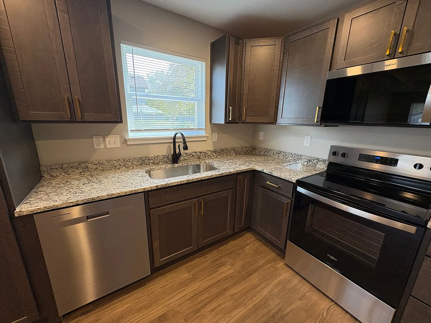 Newly Built 3 bedroom 2 bathroom Home! — Photo 4