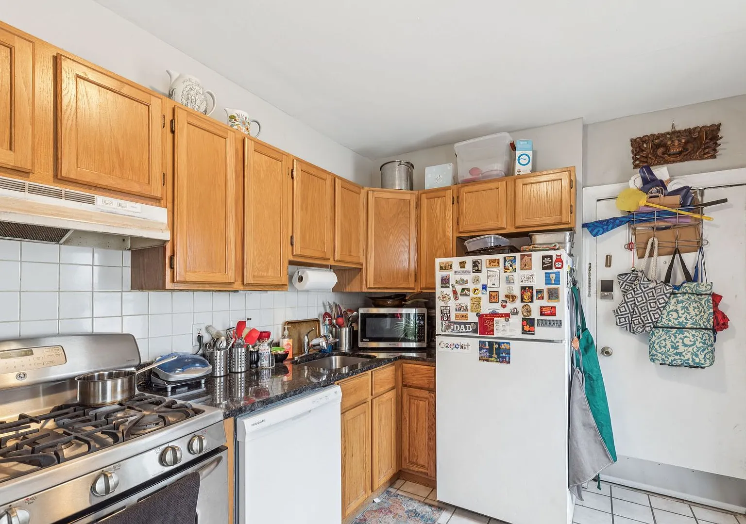 2 bed, 800 sqft, $1,550 — Photo 3