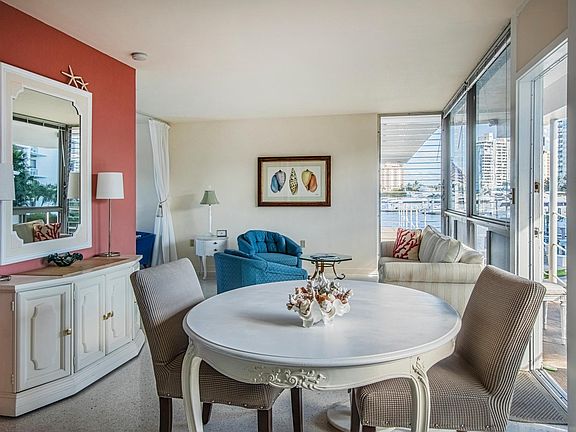 4th image of 2700 Yacht Club Blvd APT 5D