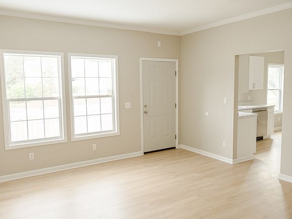 4th image of 105 Bermuda St
