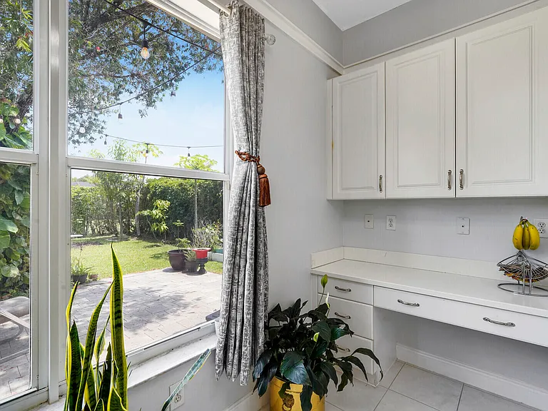 19084 Skyridge Cir — Photo 17