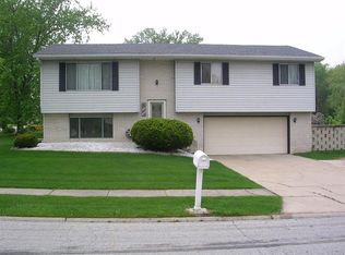 3244 Atlanta Blvd, Portage, IN 46368