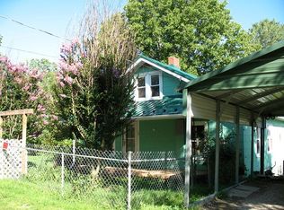 79 Boxer Ln, Fries, VA 24330