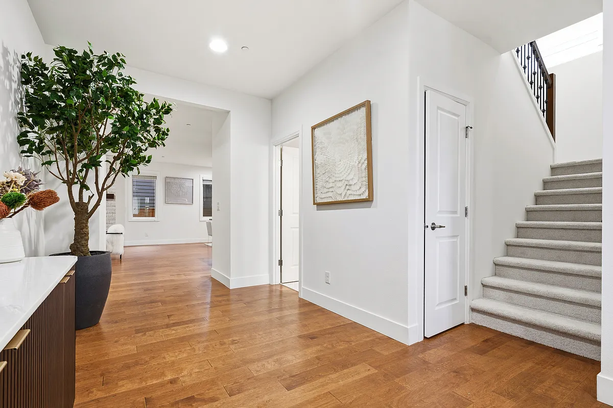 Building Photo - 8415 NE 151st Pl