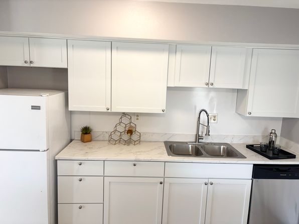 224 N Birchwood Dr #224