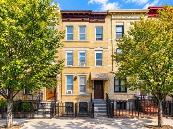 319 48th St, Brooklyn, NY 11220