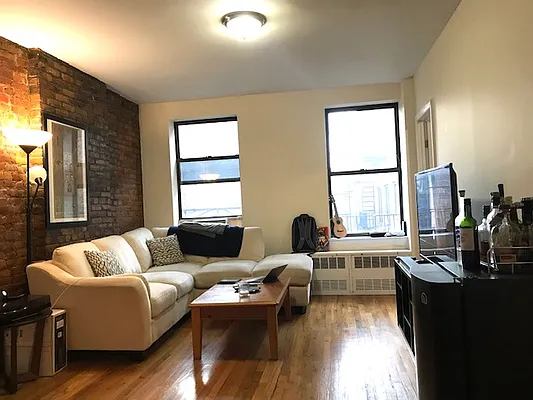 Rented by Oxford Property Group | media 9