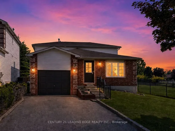 11 Lougheed Rd, Barrie, ON L4N 8G3