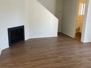 18333 Hatteras St UNIT 24, Tarzana, CA 91356