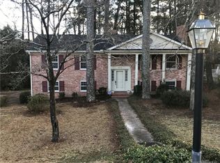 206 Andover Rd, Fayetteville, NC 28311