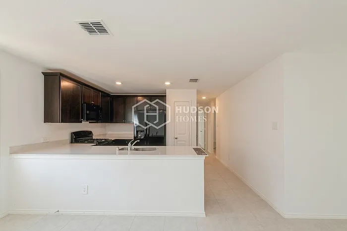 2983 Wallace Wells Ct — Photo 5