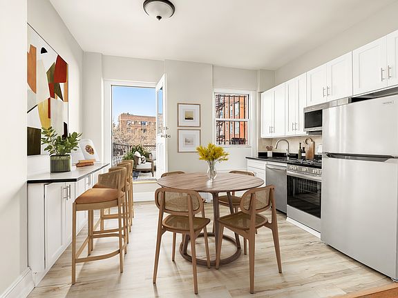4th image of 71 Macdougal St APT 2