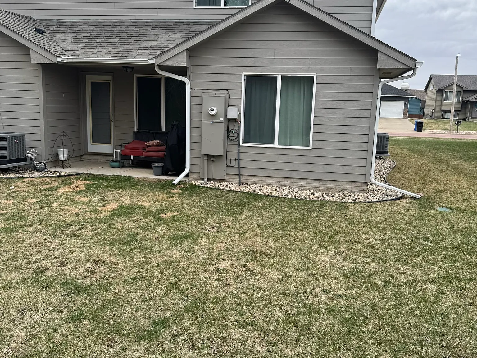 3 bed, 2.5 bath, 1444 sqft, $1,850 — Photo 2