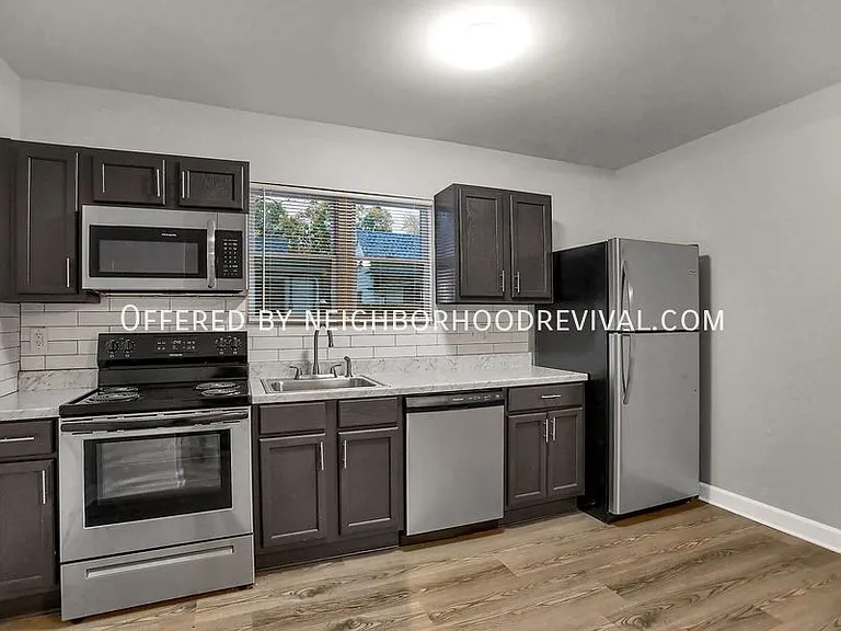 3354 Douglass Ave — Photo 11