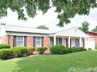 4806 Stanhope Dr, Saint Louis, MO