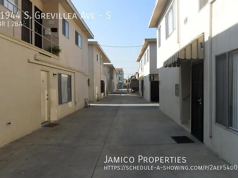 11944 S Grevillea Ave #S — Photo 2