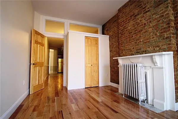 Rented by Space Marketing Shop | media 9