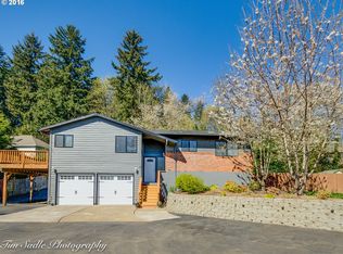 8450 Bachman Dr, Gladstone, OR