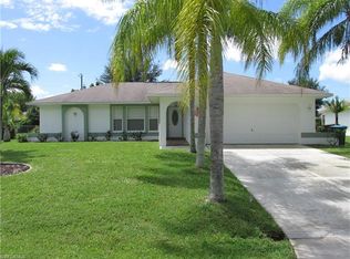 230 SE 23rd Ter, Cape Coral, FL 33990