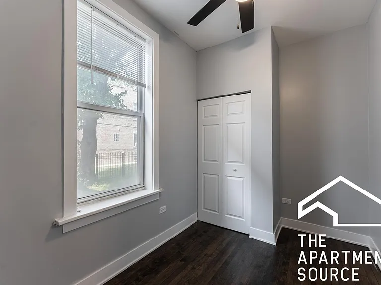 1922 N Wilmot Ave #1 — Photo 7