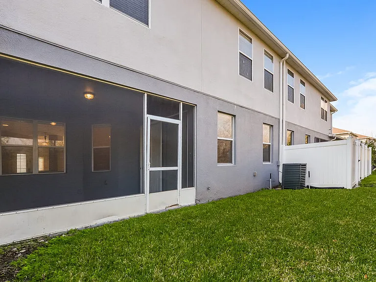 1304 Travertine Ter — Photo 17