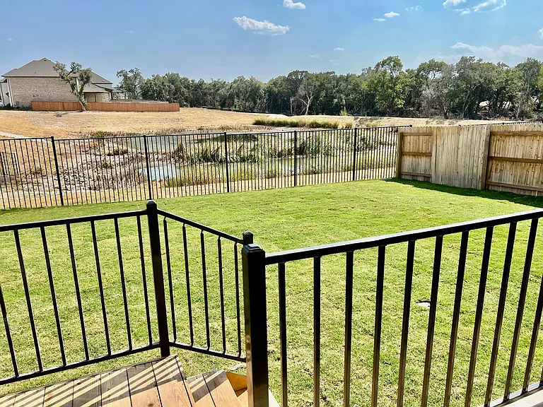 2128 Stampede Dr — Photo 25
