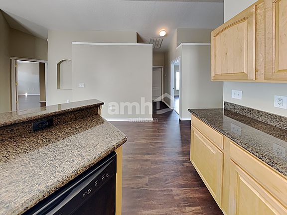 4th image of 5834 Tanagerlake Rd