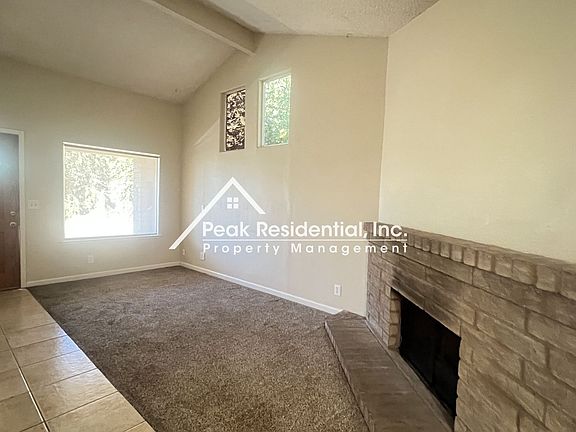 4th image of 4978 Saddlerock Way