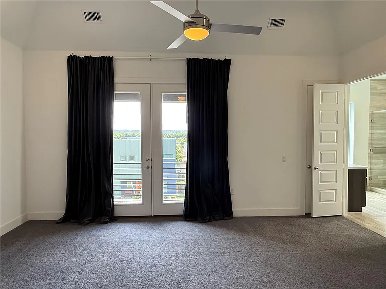 6117 Seville Dr — Photo 20