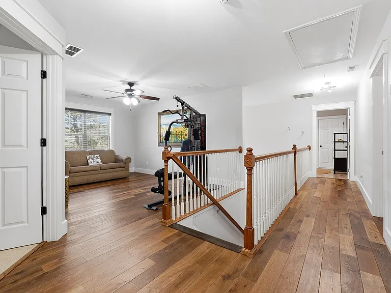 34 Brittany Way — Photo 41
