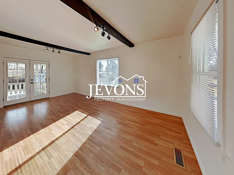 921 S 21st Ave #921 — Photo 2