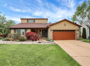8314 Christiana Ln, Indianapolis, IN 46256