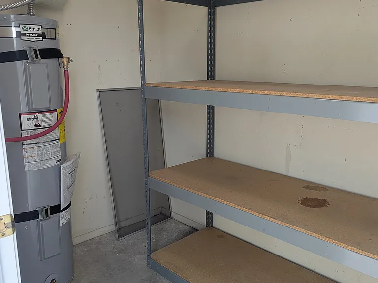 433 Mesa Blvd #201 — Photo 16