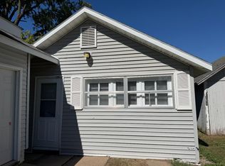 510 W Murray St #J, Macomb, IL 61455