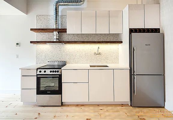 2nd image of 163 N 6th St APT C2